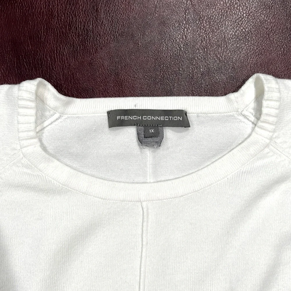 French Connection Off-White Exposed Seam Knit Jewel Neck Tunic Sweater - Size 1X